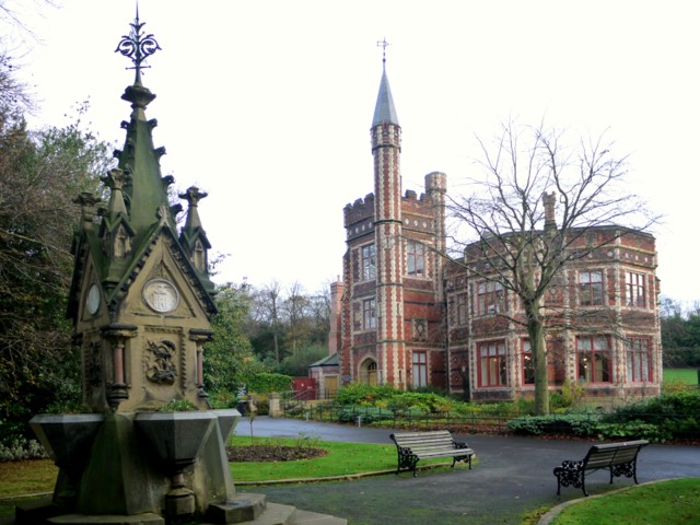 Charlton Memorial Fountain